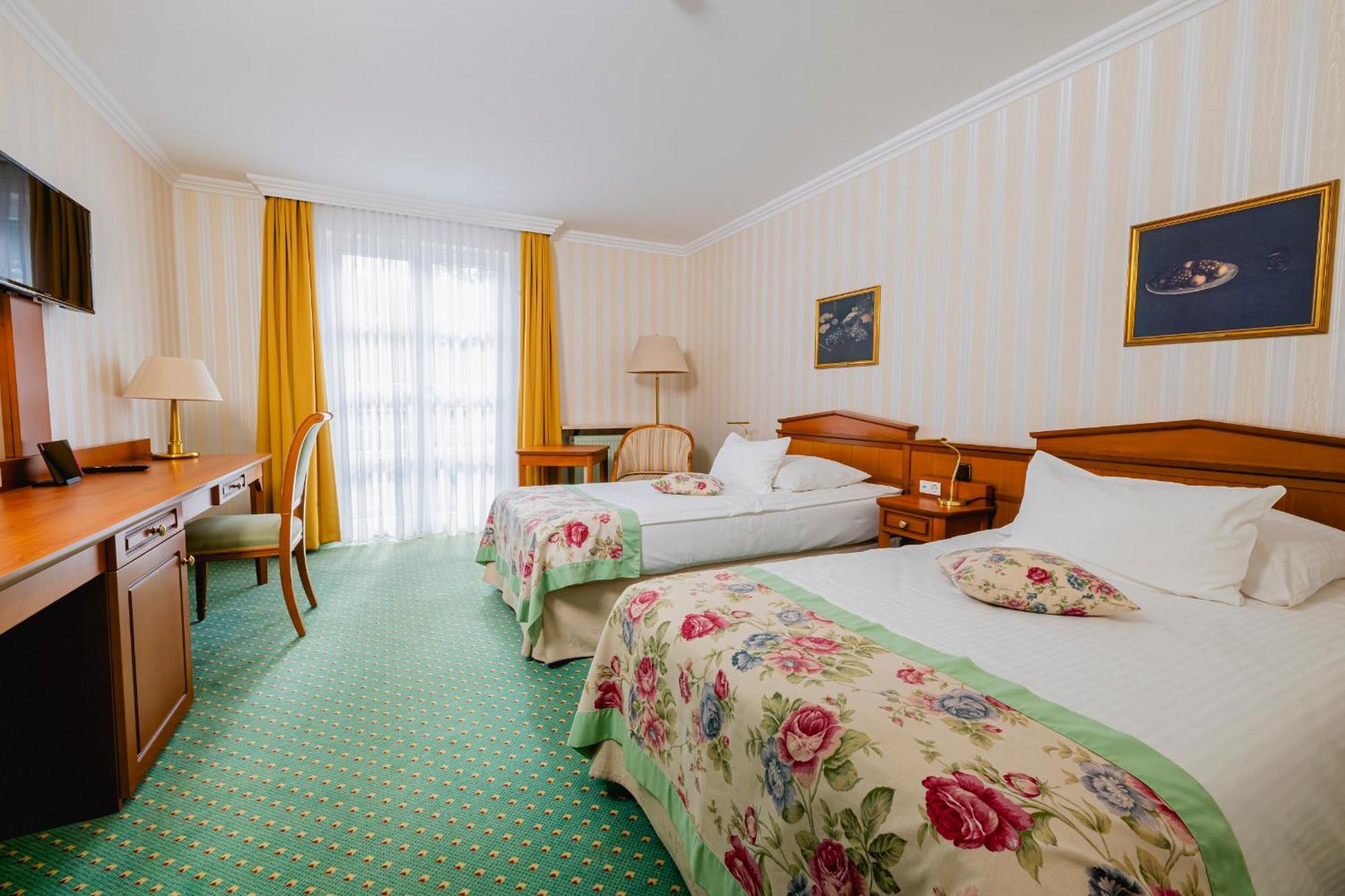 Hotel Am Schlosspark غوتا المظهر الخارجي الصورة