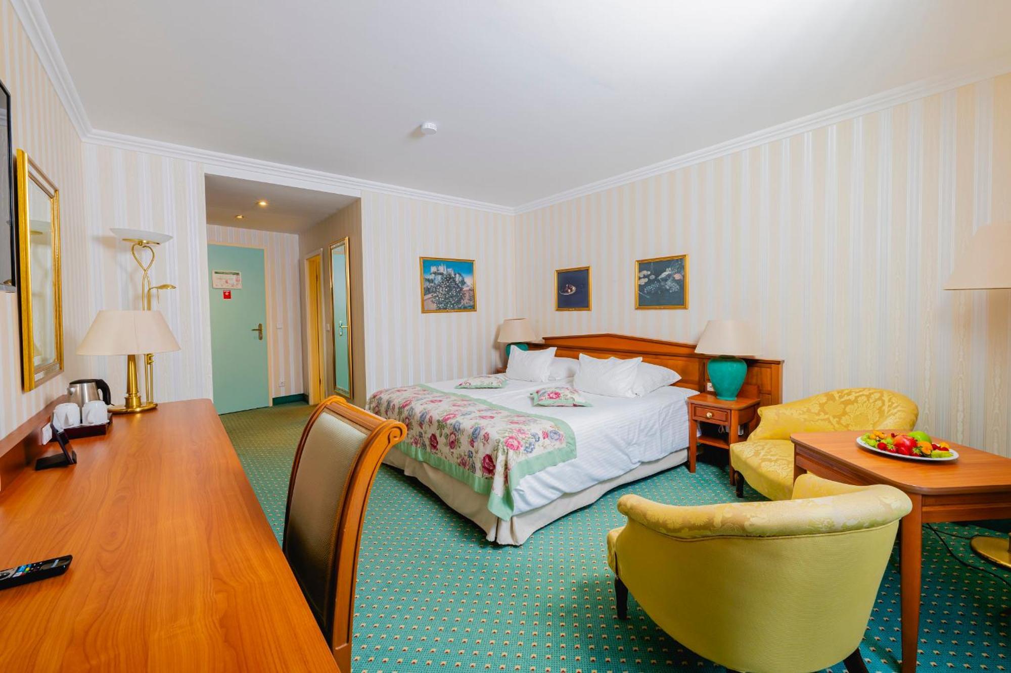 Hotel Am Schlosspark غوتا المظهر الخارجي الصورة
